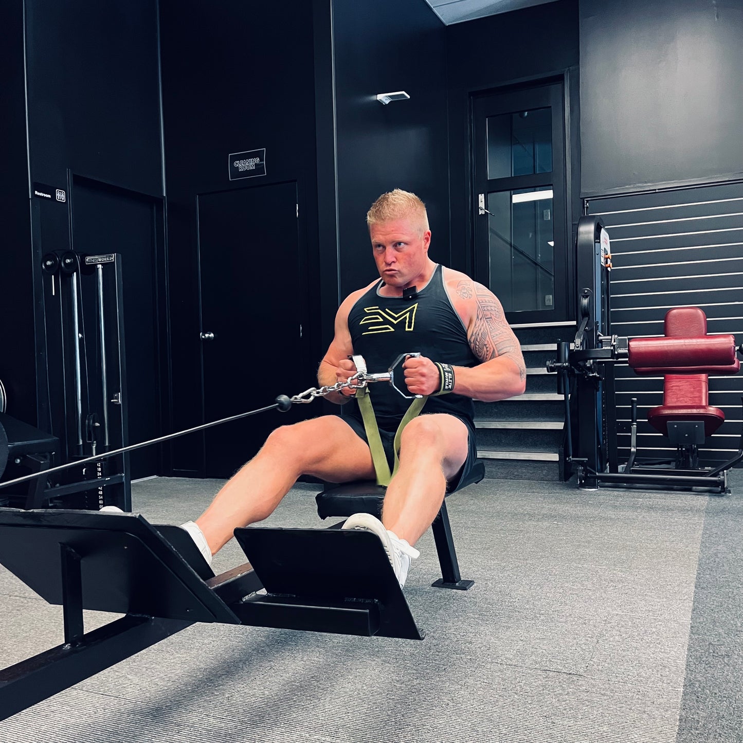 Elite Muscle T-Back Stringer